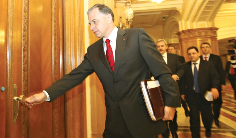 Victor Ponta îl împinge pe Mircea Geoană să rupă PSD. Marian Vanghelie de-abia aşteaptă
