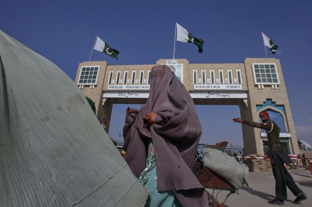 Aproape 700 de femei, ucise în Pakistan în numele "onoarei" în ultimele nouă luni