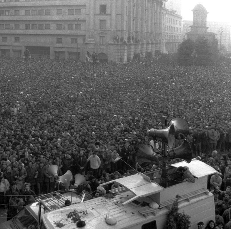 Armata l-a dat jos pe Ceauşescu folosind o maşină cu infrasunete