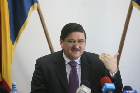 Constantin Niţă: PSD ar desfiinţa Curtea Constituţională