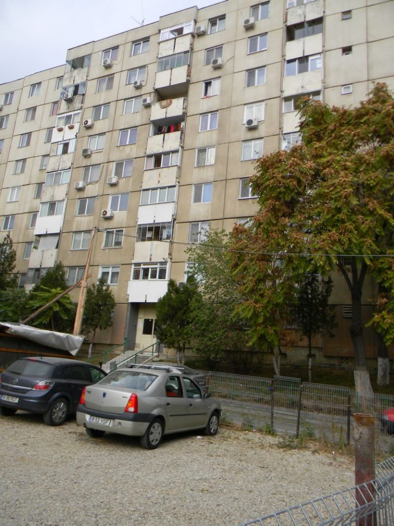 Cum pun SRL-uri de apartament mâna pe banii spitalelor din Bucureşti