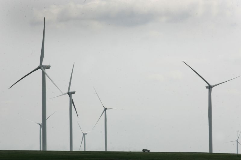 Eolienele vor produce cât centrala de la Cernavodă