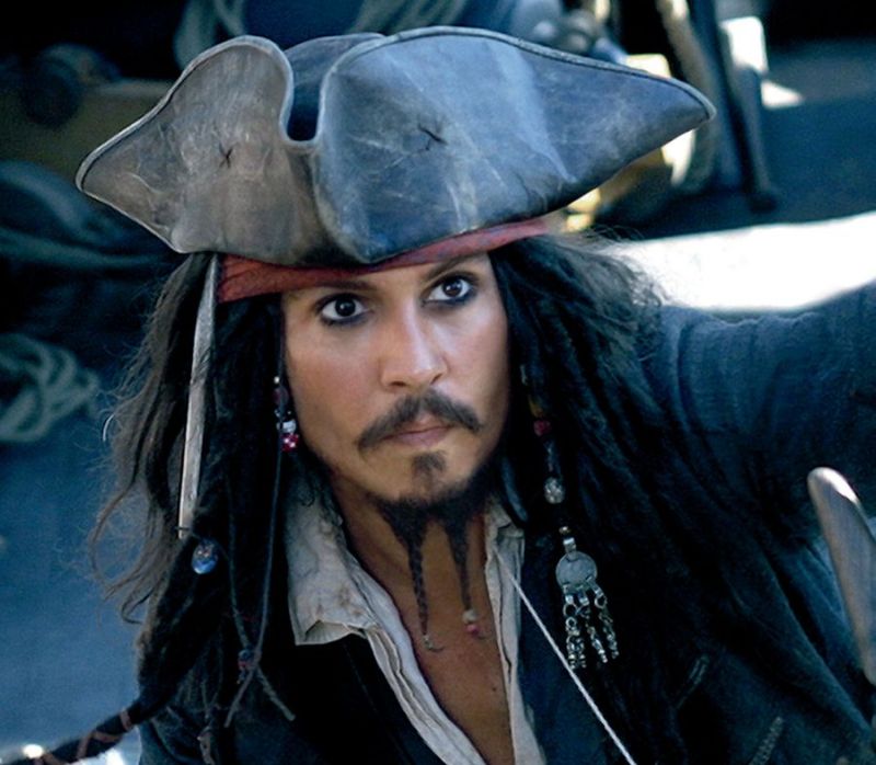 FILMUL EVZ: Pirates of the Caribbean: At World's End