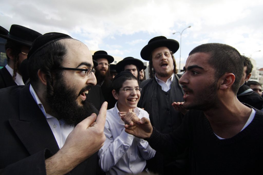 Israel: Ciocniri între evreii ultraortodocşi şi poliţie | VIDEO