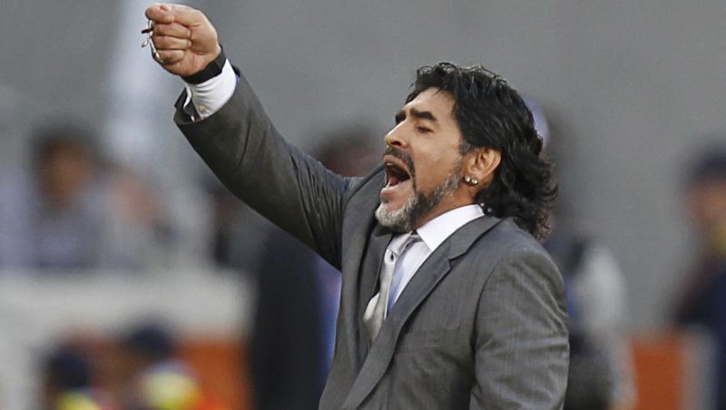 Maradona, suspendat după conflictul cu Oli