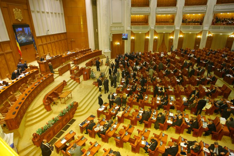 Şedinţă solemnă dedicată Revoluţiei în Parlamentul României