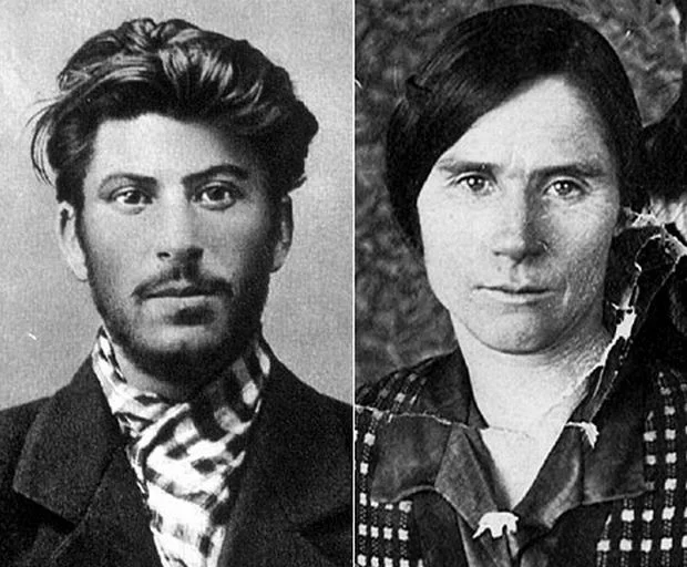 Stalin a întreţinut relaţii sexuale cu o fată de 13 ani
