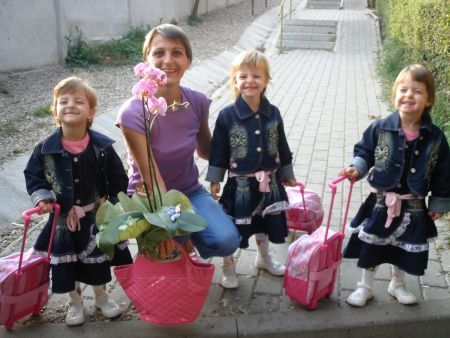 Ziua multipleţilor e sărbătorită la Aiud. Maestra de ceremonii e Ionela Danciu