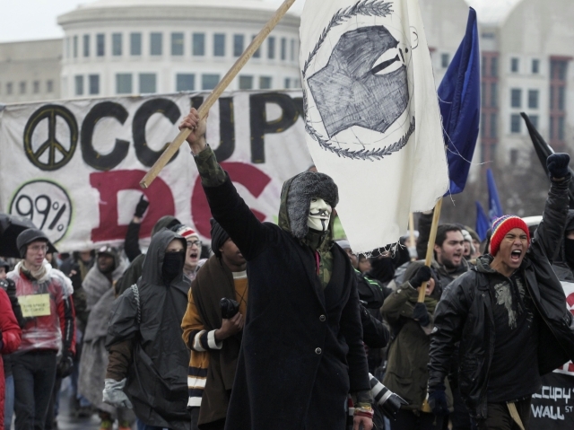 Anticapitalism în pielea goală, la Washington. 200 de protestatari arestaţi în California