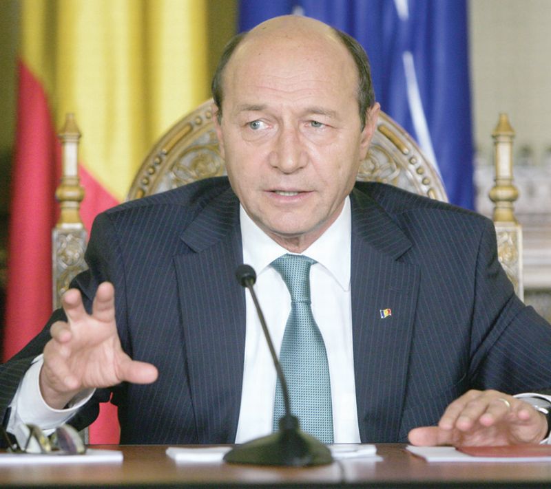 Băsescu: "Ponta şi Antonescu vor o Românie neguvernată"