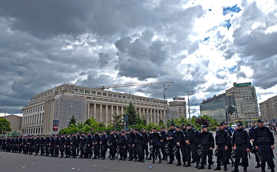 CUM poate statul să-și crească încasările fără să mărească taxele