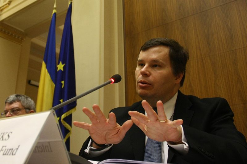 FMI: Criza zonei euro afectează România