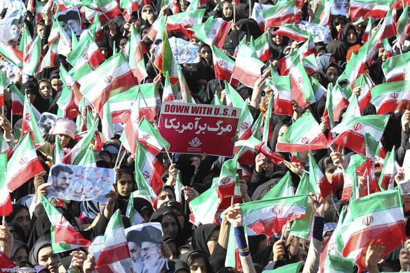 Iranul întăreşte alianţa antiamericană a "tiranilor"