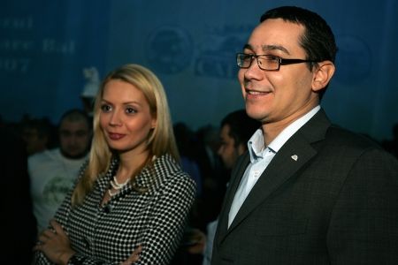 Participarea lui Victor Ponta și a Dacianei Sârbu la Concertul de la Viena, un moft de 10.000 de euro?