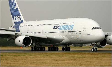 PERICOL ÎN AER. O treime din avioanele Airbus A380 este verificată de urgență