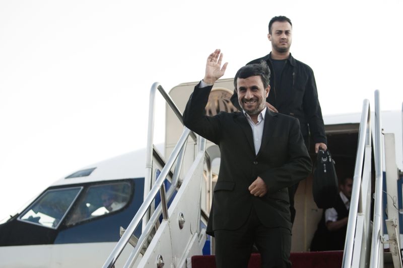 Preşedintele Ahmadinejad s-a jucat cu focul, iranienii de rând suferă