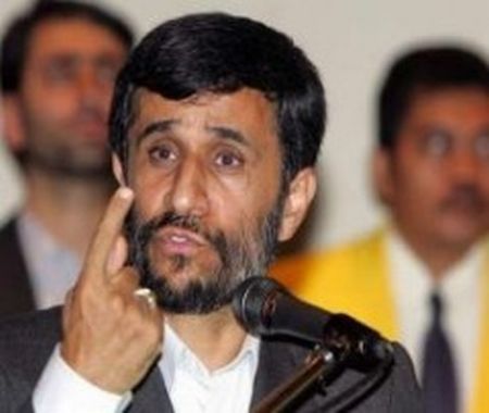 Președintele iranian Mahmoud Ahmadinejad: HIV a fost creat de marile puteri occidentale