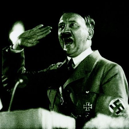 Tablou pictat de Hitler, scos la licitație în Slovacia. VEZI cât valorează