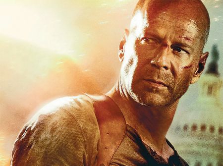 Bruce Willis se pregătește de "Greu de ucis 5"