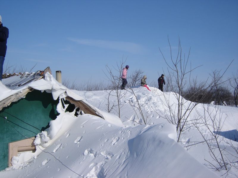 Coşmarul din nămeţi: românii care dorm în iglu