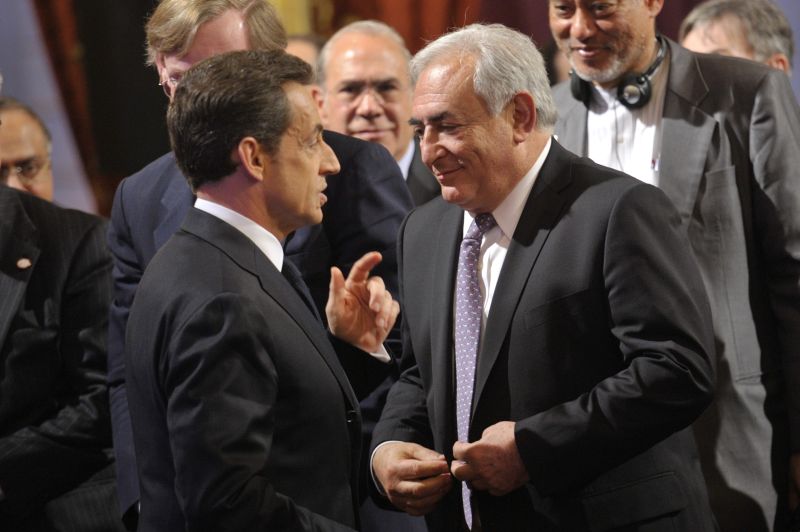 DSK îi este util lui Sarkozy