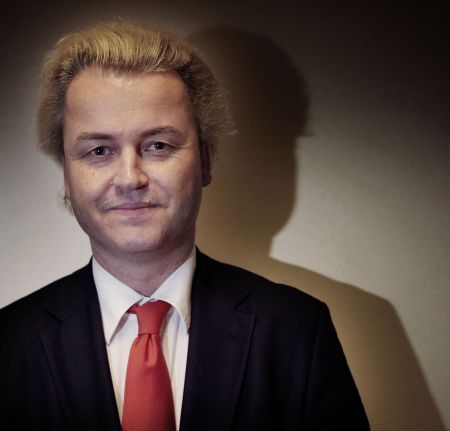 Extremiștii lui Geert Wilders au site de reclamații. ”Aveți probleme cu românii și polonezii?”