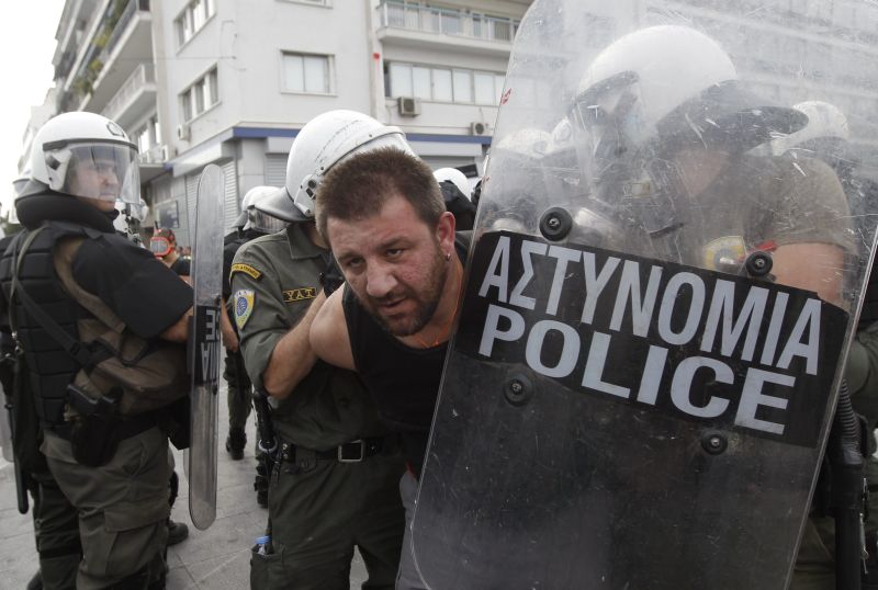 Grecii către nemţi: nu ieşim din zona euro