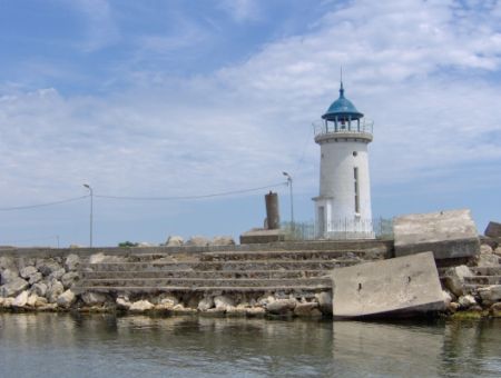 Încep arestările în scandalul căldurii de la Mangalia. Jaf ca în Vestul Sălbatic asupra unui oraş întreg