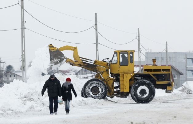 "Războiul Alb" continuă până luni