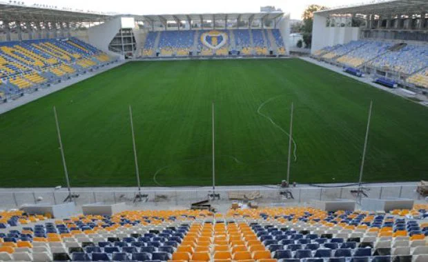 Stadionul „Ilie Oană”, răpus de zăpadă