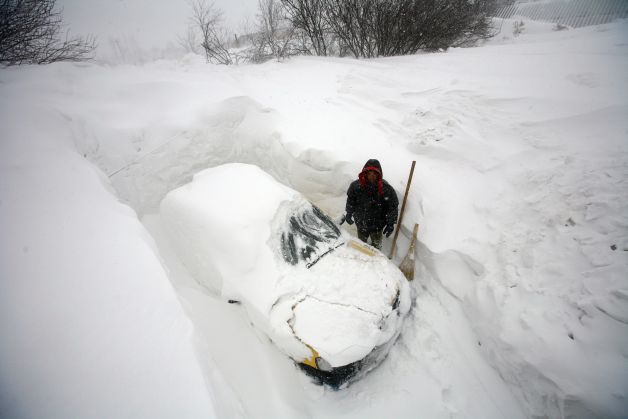 Suedia: A supraviețuit două luni în mașina blocată în zăpadă, la minus 30 de grade