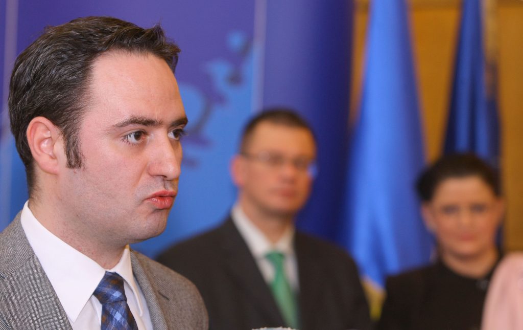 Deadline ministerial: Tronsonul Deva-Orăştie să fie gata în octombrie. VEZI cum i-a organizat Nazare pe constructori