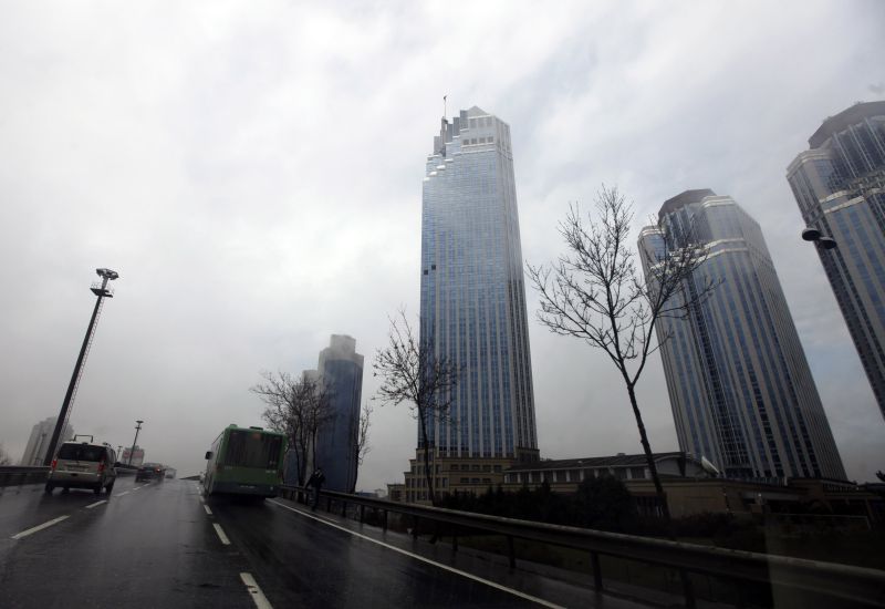 Istanbul: Un incendiu în curtea unui mall a ucis 11 muncitori