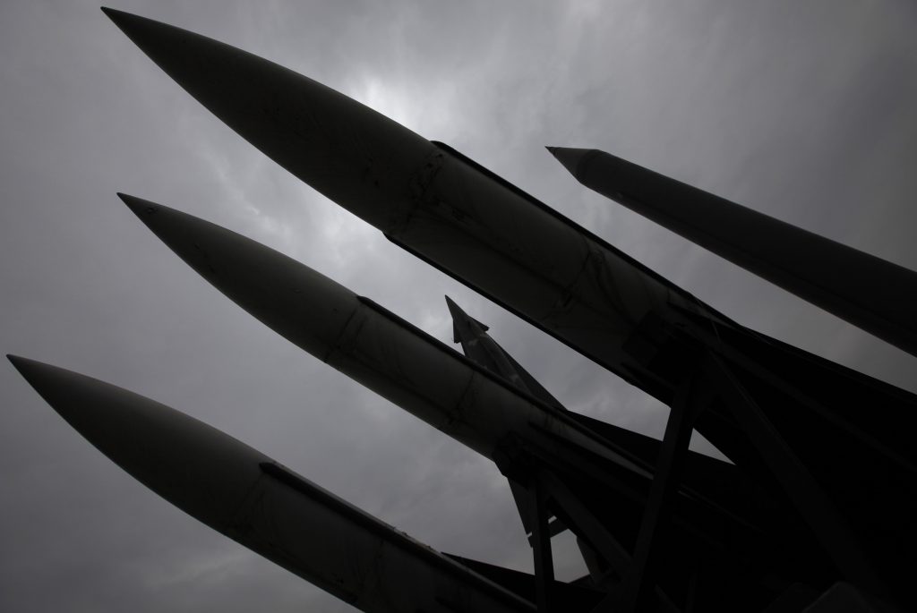 Japonia avertizează: Vom distruge racheta nord-coreeană dacă este necesar