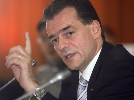 Ludovic Orban îl contrazice pe Victor Ponta: E o aberaţie să precizezi în statut interdicţia de colaborare cu PDL