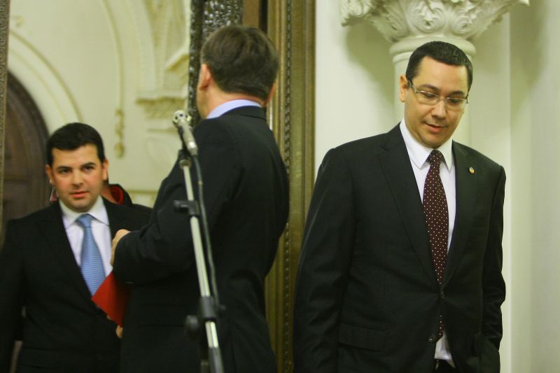 Mahmureala politică a lui Ponta a ţinut 5 zile