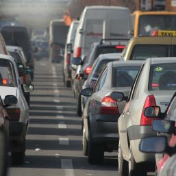 PERICOL. O conductă de gaze s-a spart. CIRCULAŢIA RUTIERĂ pe A1 a fost închisă