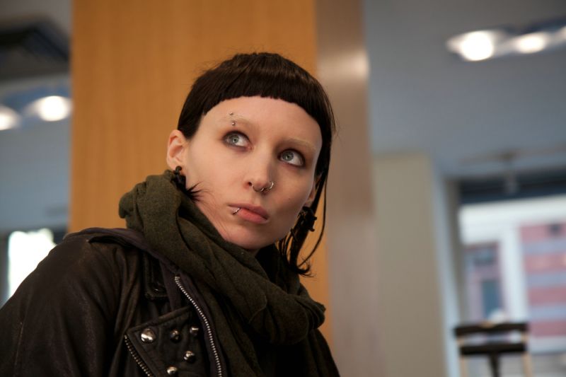 Varianta pe DVD a filmului "The Girl with the Dragon Tattoo" imită un disc piratat