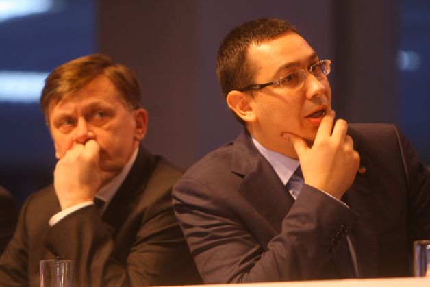 Antonescu şi Ponta au lipsit de la moţiunea de cenzură a USL