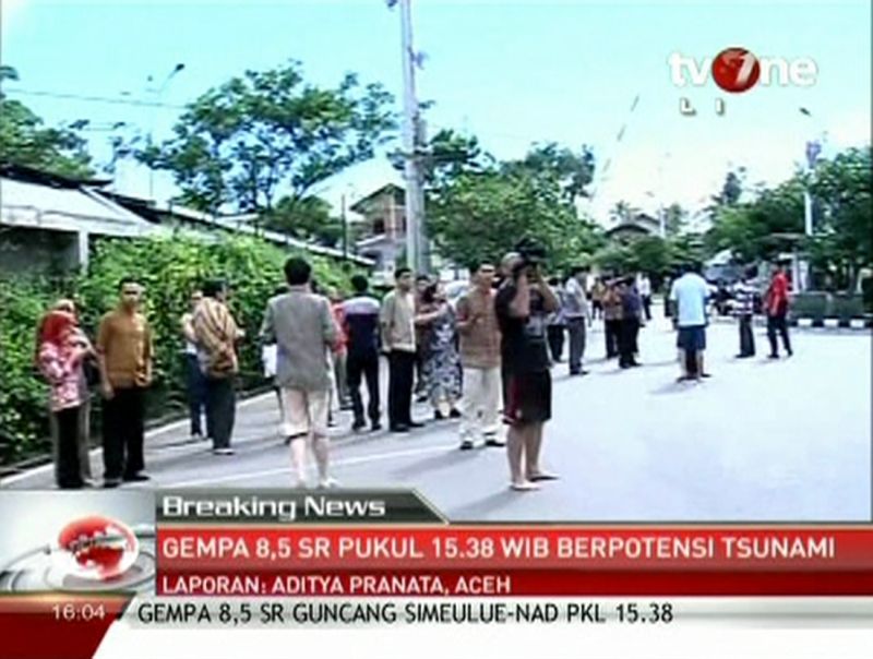 Autoritățile indoneziene au ridicat alerta de tsunami, după cutremurele de peste 8 grade | VIDEO