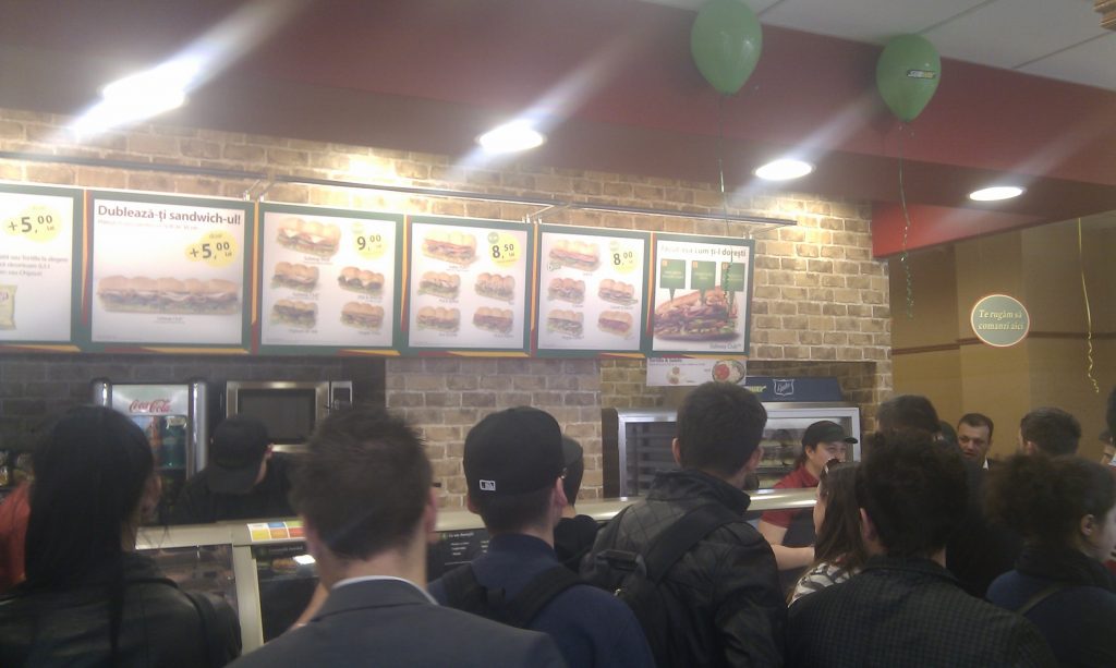 Ce poţi mânca de post la fast-food: Subway, Gregory's, Snack Attack, Spring Time, McDonalds, KFC