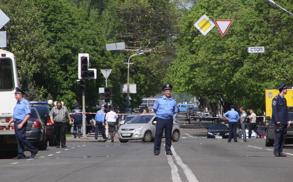 Explozii în lanț în estul Ucrainei. 29 de oameni au fost răniți
