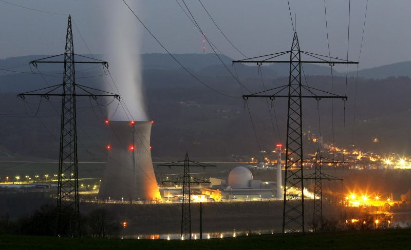 Incendiu la o centrală nucleară din Franța
