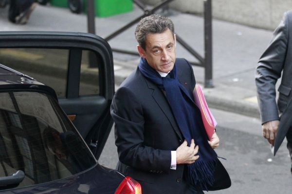 Jurnaliști francezi: Sarkozy se menține ”în formă” consumând amfetamine