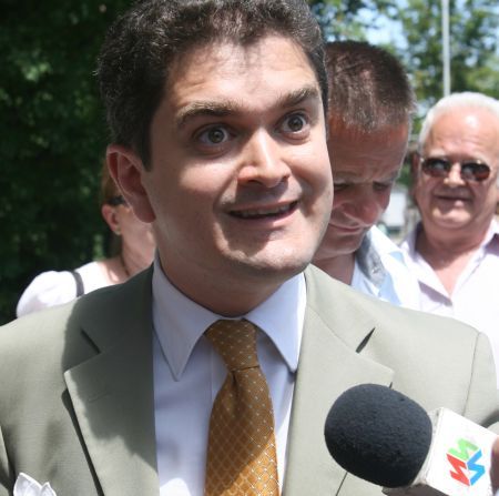 Paleologu, după excluderea lui Cristian Preda: Am auzit frecvent "Băga-mi-aș... în intelectuali!"