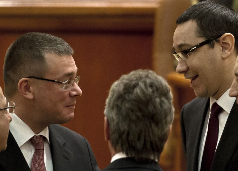 Victor Ponta: Ungureanu vinde resursele minerale