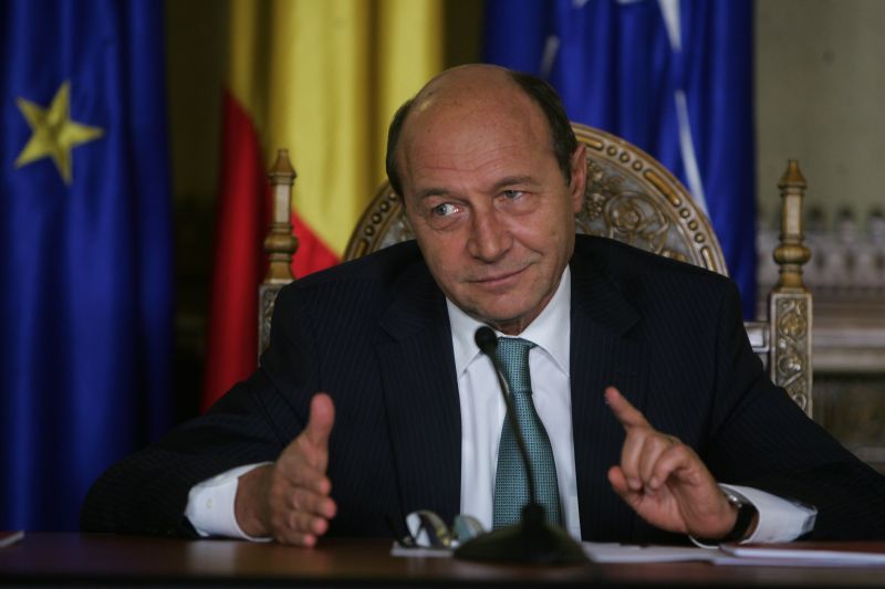 Băsescu despre casele naţionalizate: Vom merge pe restituo in integrum, dar la evaluarea de astăzi