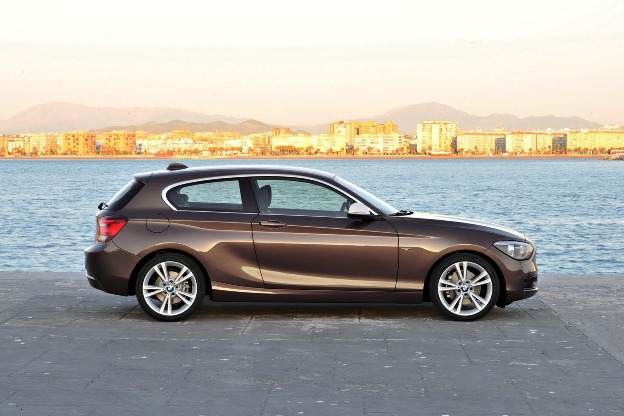 BMW a lansat Seria 1 cu trei uși