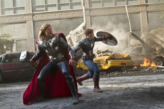 Filmul "Răzbunătorii/Avengers" a trecut de 1 miliard de dolari încasări în timp record