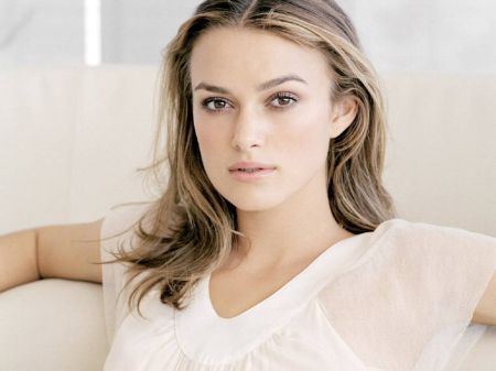 Keira Knightley s-a logodit cu iubitul ei muzician